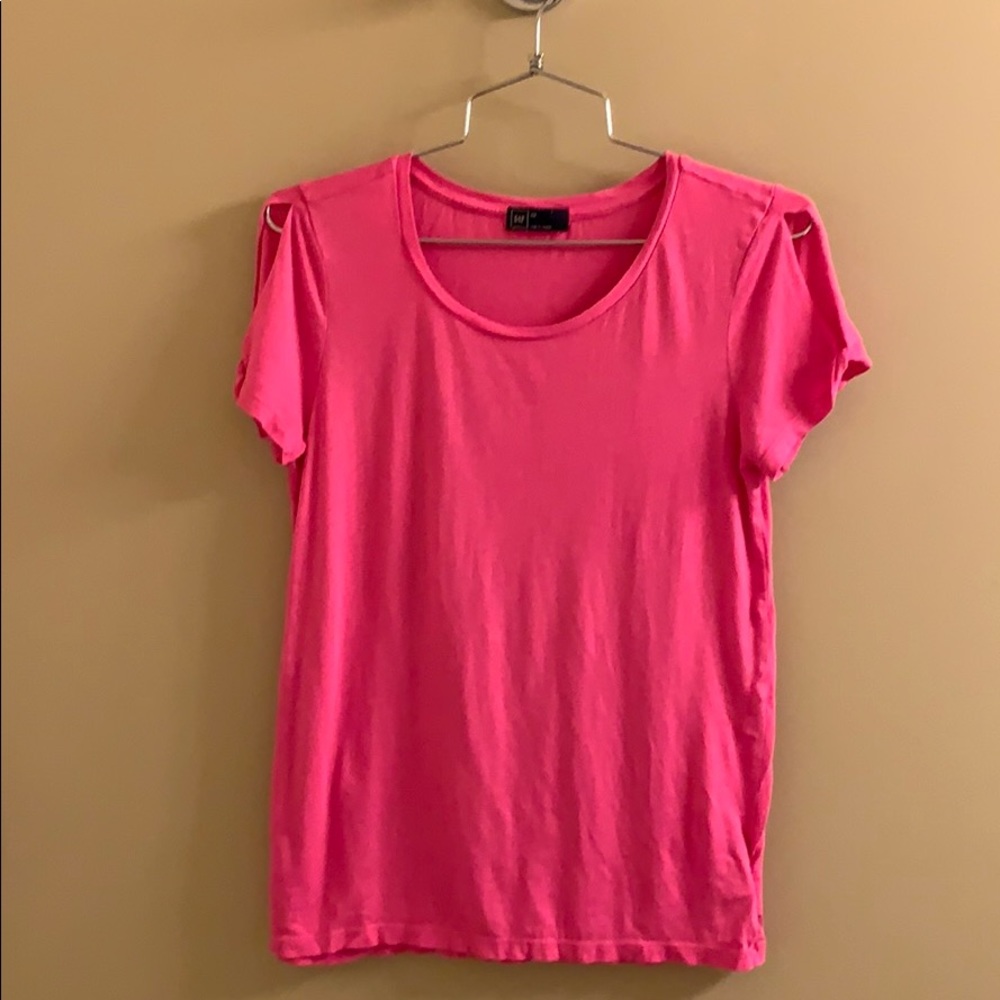 Gap Twisted Sleeve T-shirt
